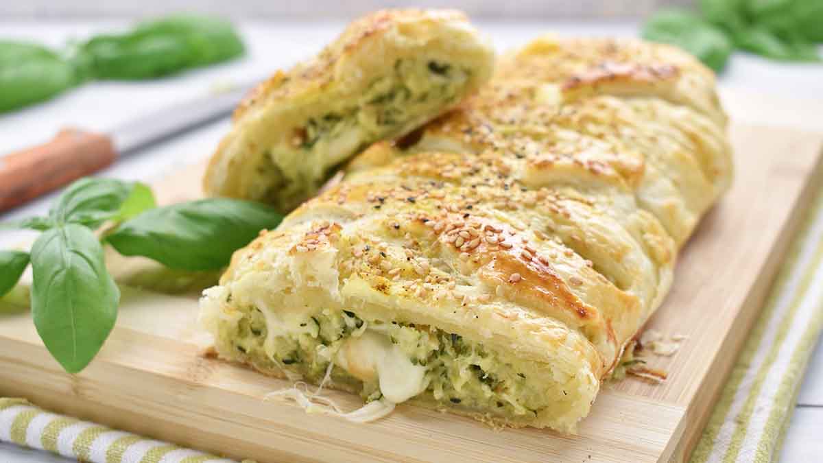 Feuillete Aux Courgettes Et Au Fromage Tres Savoureux Feuillete Aux Courgettes Et Au Fromage Tres Savoureux