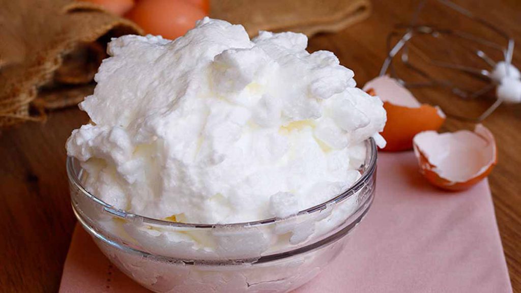 Astuces de grandmère pour monter les blancs d