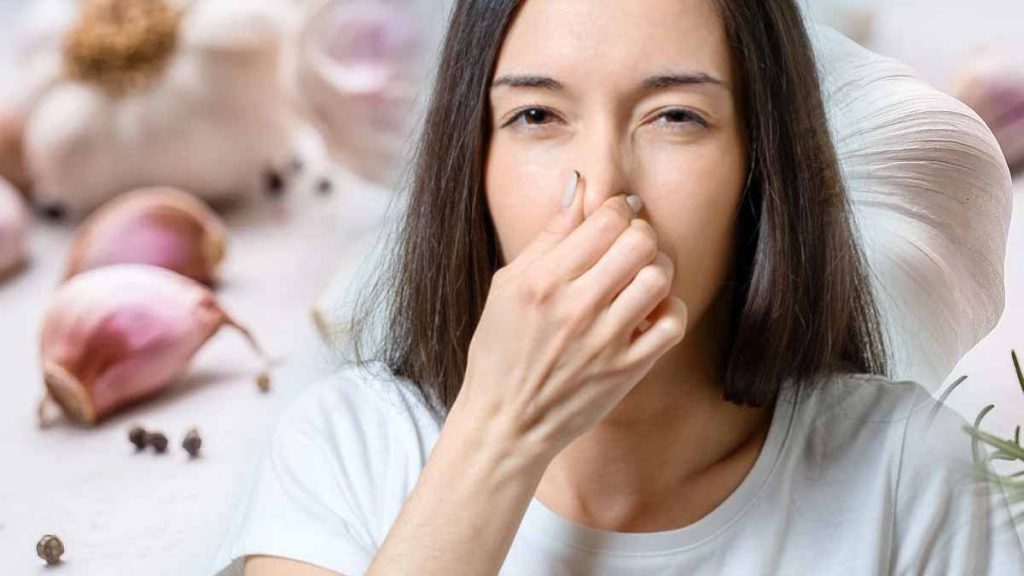 Comment se débarrasser de la mauvaise haleine après avoir mangé de l’ail