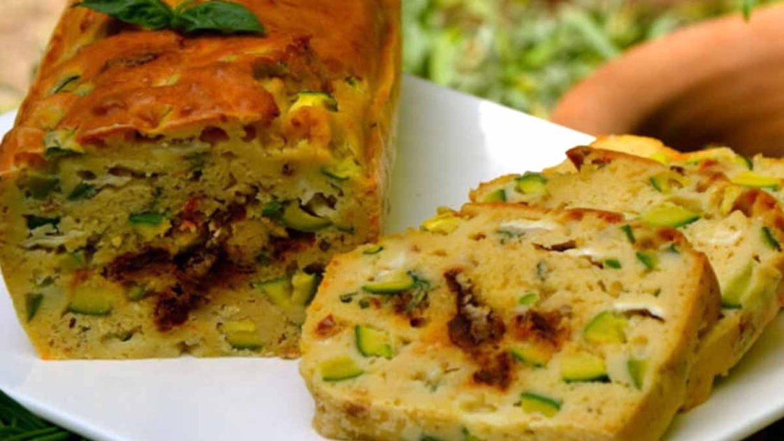 Ce cake salé au goût exceptionnel est parfait pour le dîner