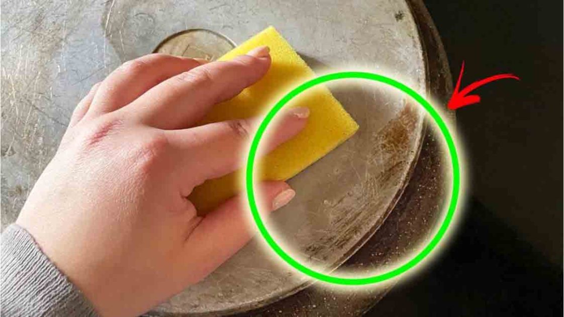 Comment polir le fond noirci des casseroles et poêles avec ces 5 astuces