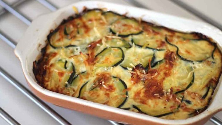 Gratin de courgettes aux oignons: simple, rapide et délicieux