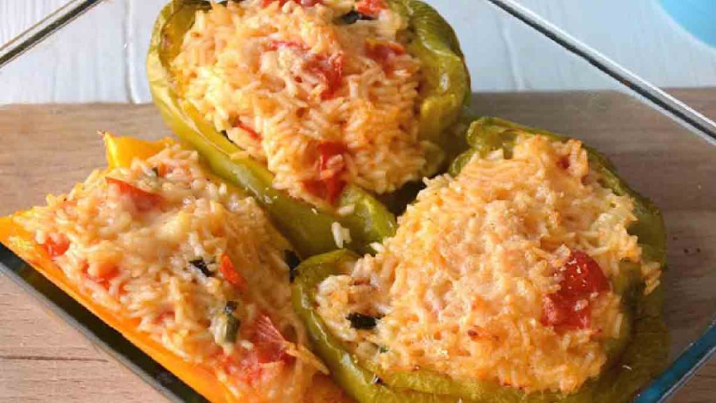 Poivrons Farcis Riz Viande Hachée à La Marocaine Poivrons farcis à la viande hachée et au riz: un plat succulent pour le