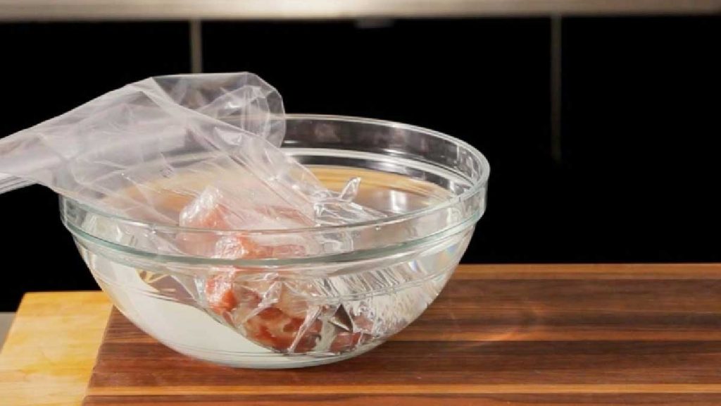 Décongeler la viande sans microondes voici la méthode ultrarapide