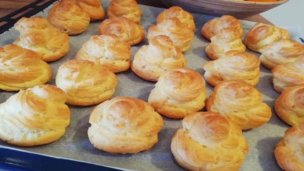 Pâte à choux la recette parfaite, facile et très délicieuse
