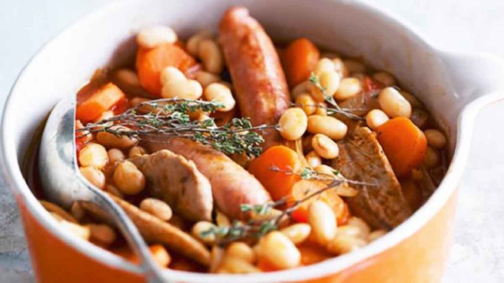 Cassoulet au poulet un plat riche en goût qui plaira à toute la famille