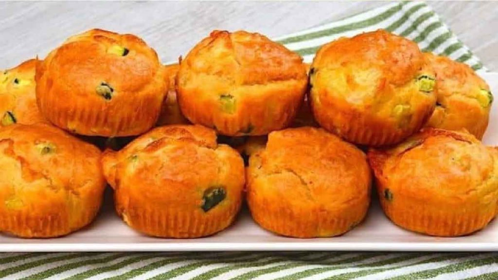 Muffins aux courgettes et au fromage pour un apéro succulent et invitant