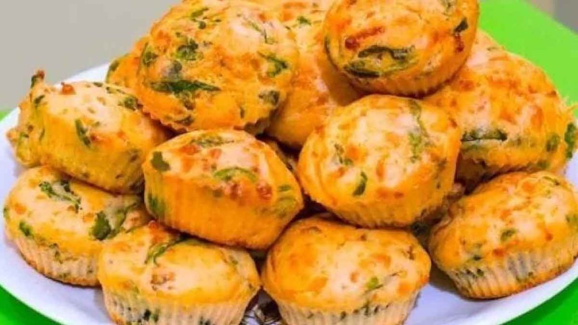 Muffins aux courgettes et aux 2 fromages super bons et filandreux