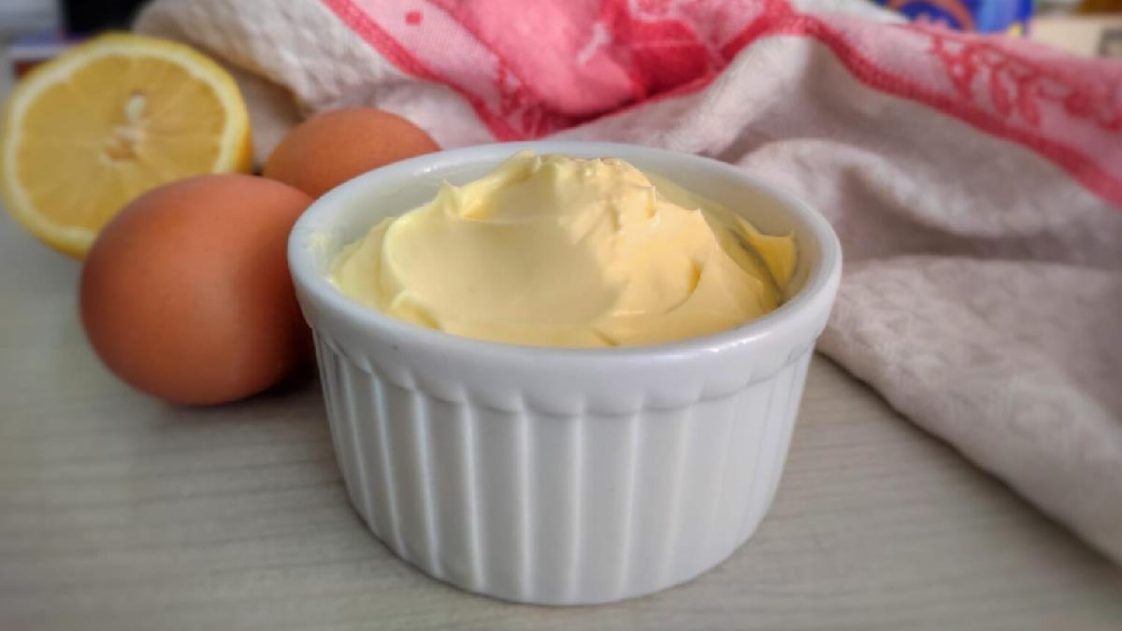 Mayonnaise au mixeur plongeant recette ultra simple et savoureuse