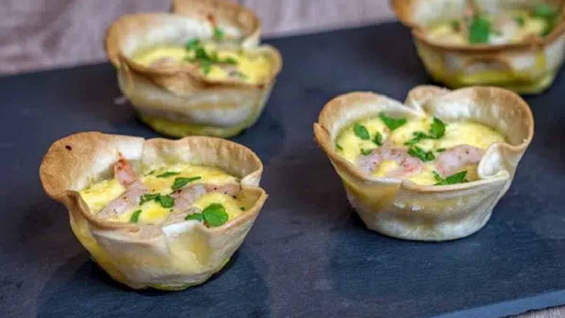 Mini quiches aux crevettes: un apéritif simple et succulent