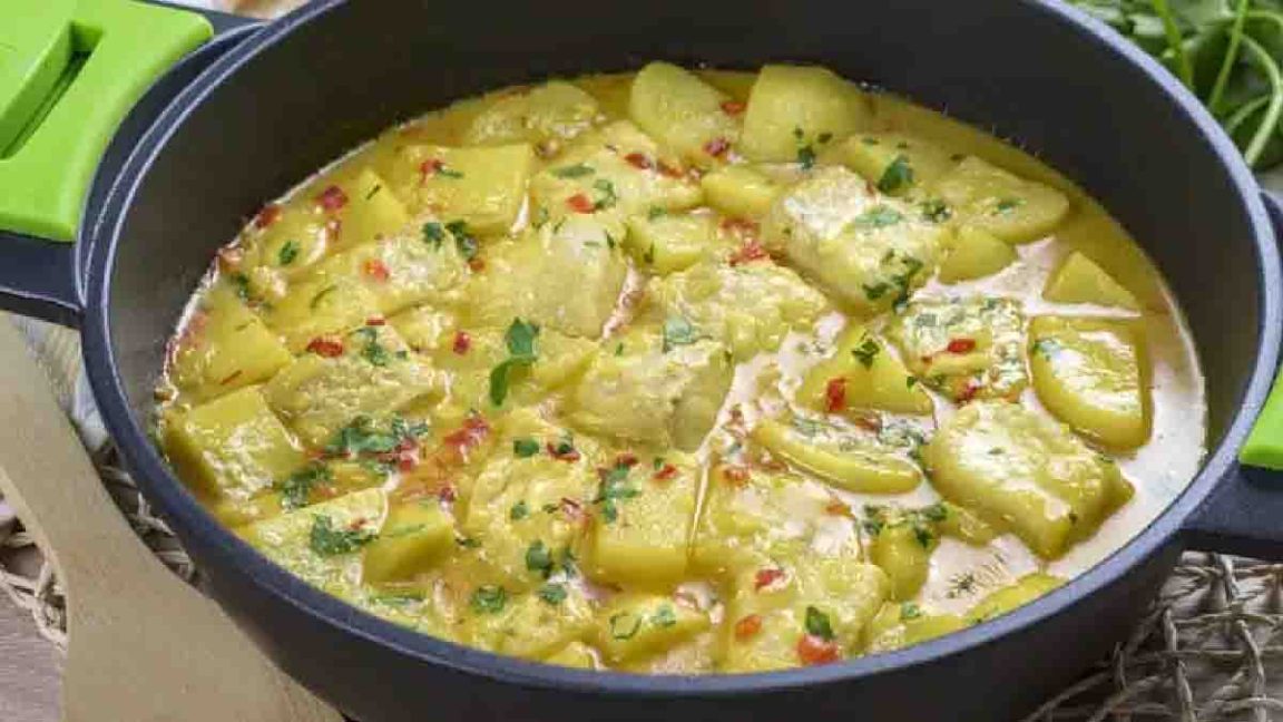 Soupe de pommes de terre à la morue: un plat réconfortant, crémeux et