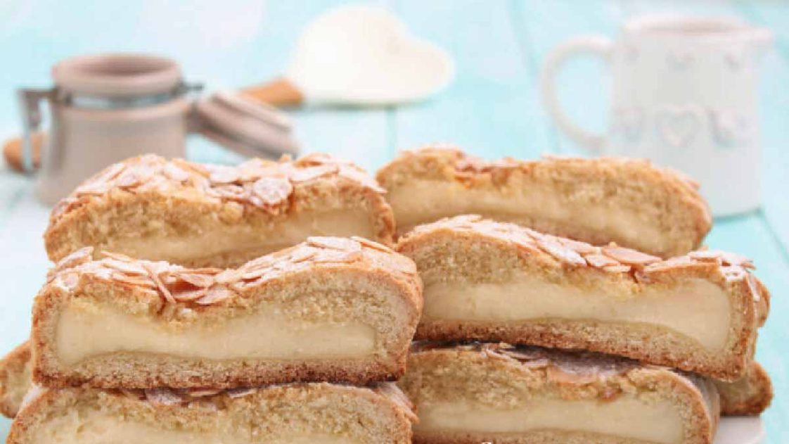 Biscuits fourrés à la crème pâtissière et aux amandes: super bons