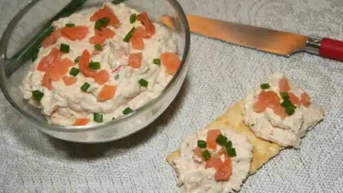 Pâté de saumon recette express et savoureuse, excellente pour l