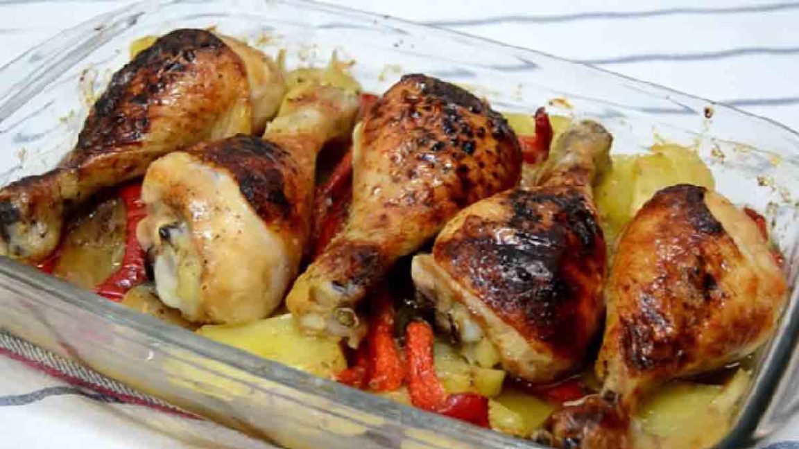 Pilons de poulet aux pommes de terre: un menu léger, succulent et invitant
