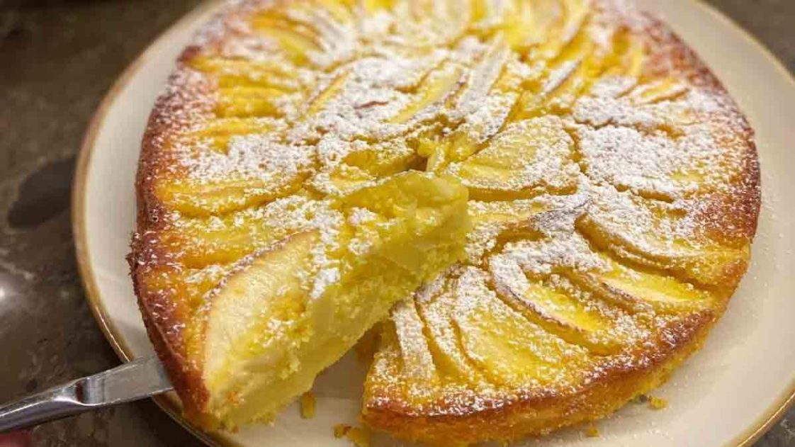 Gâteau aux pommes et à la crème pâtissière: sa saveur exquise et sa