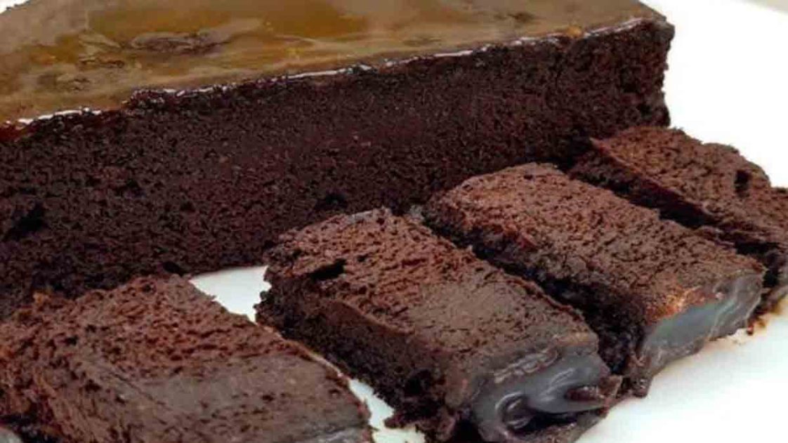 Gâteau au chocolat et à la banane super délicieux: sans farine ni sucre