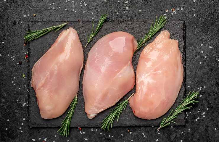 Poitrine de poulet à la sauce crémeuse aux poivrons et au paprika: un ...