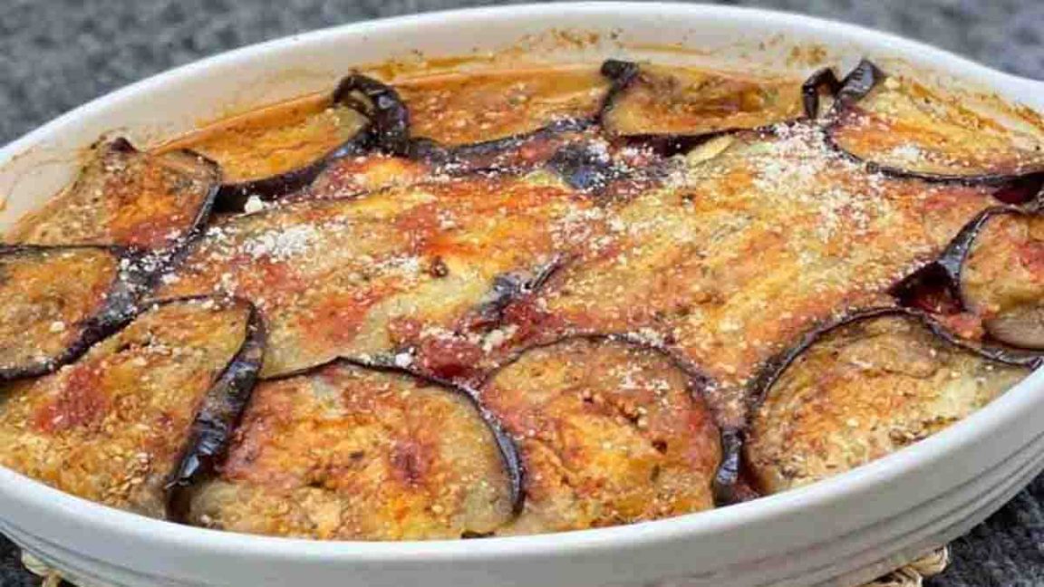 Flan d'aubergines au basilic aux épinards et à la mozzarella: un plat