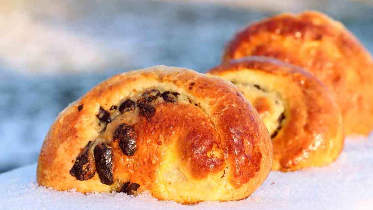 tendres brioches aux pépites de chocolat