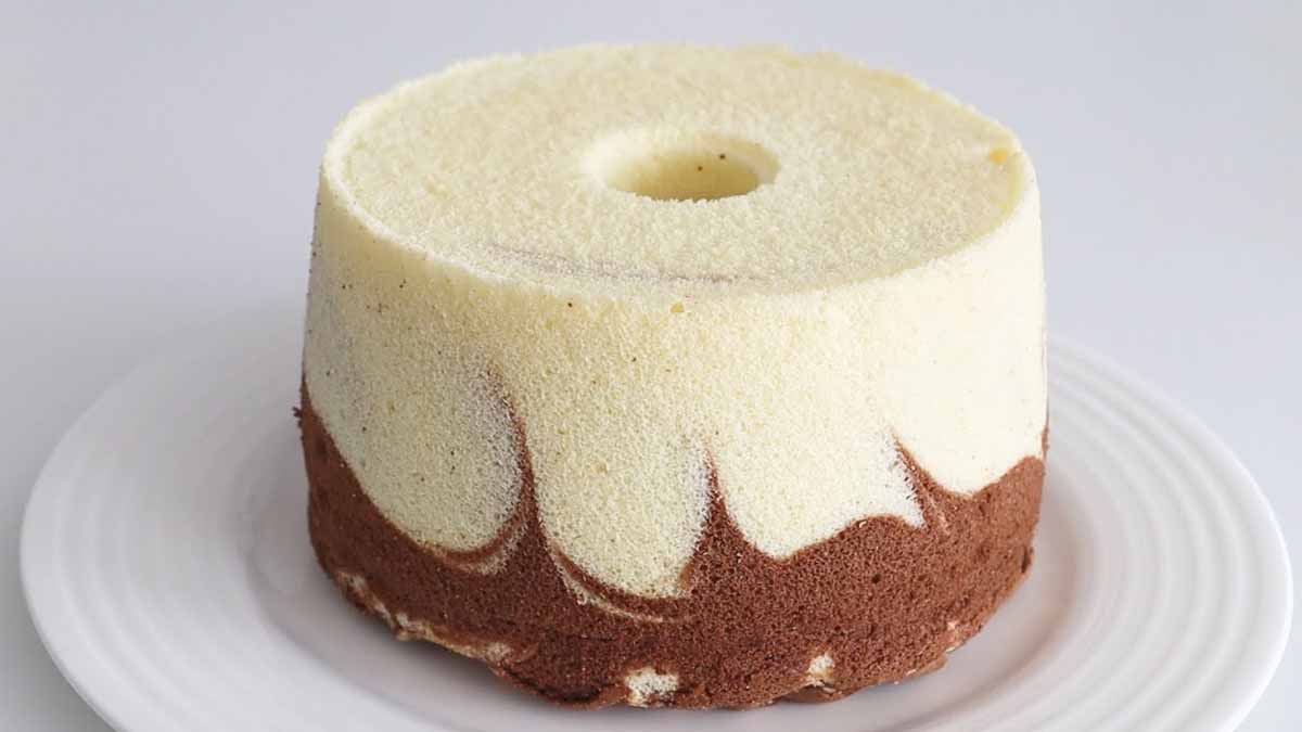 doux gâteau au lait et au cacao