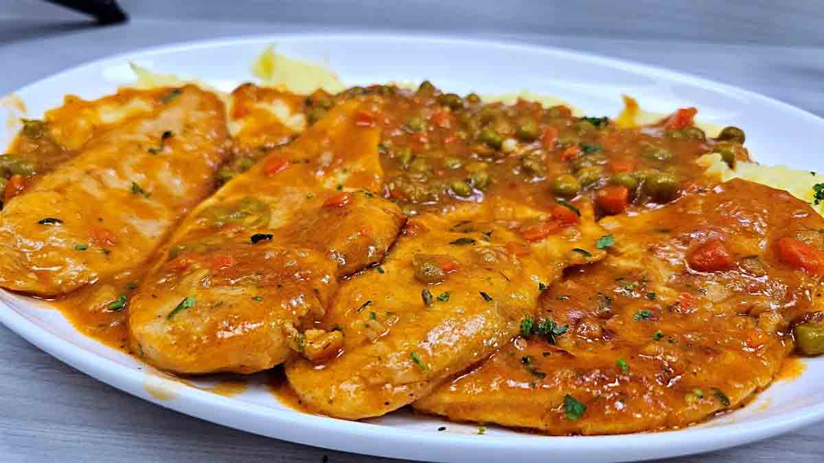 poulet à la sauce aux légumes