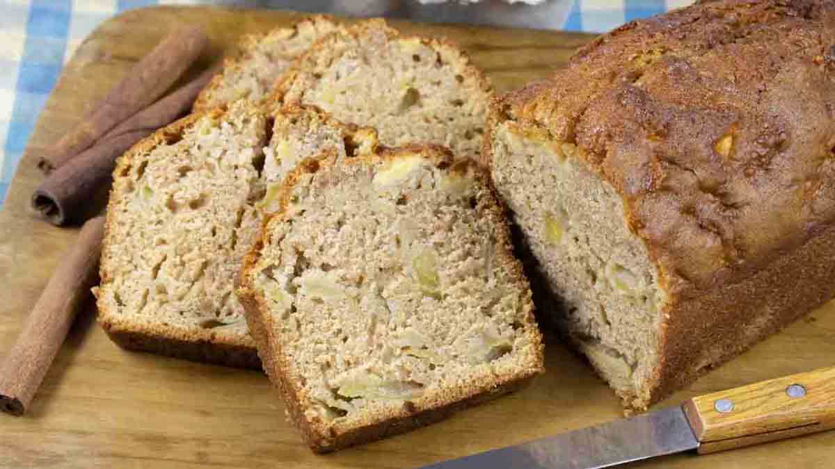 cake complet aux poires et à la cannelle