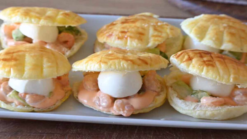 coquilles farcies aux crevettes et à la mozzarella