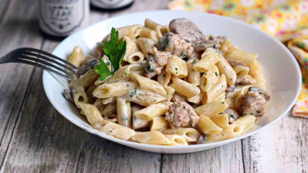 pâtes à la saucisse et aux champignons au thermomix