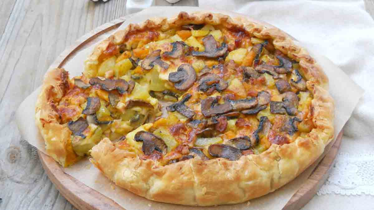tarte salée à la citrouille avec champignons et bacon