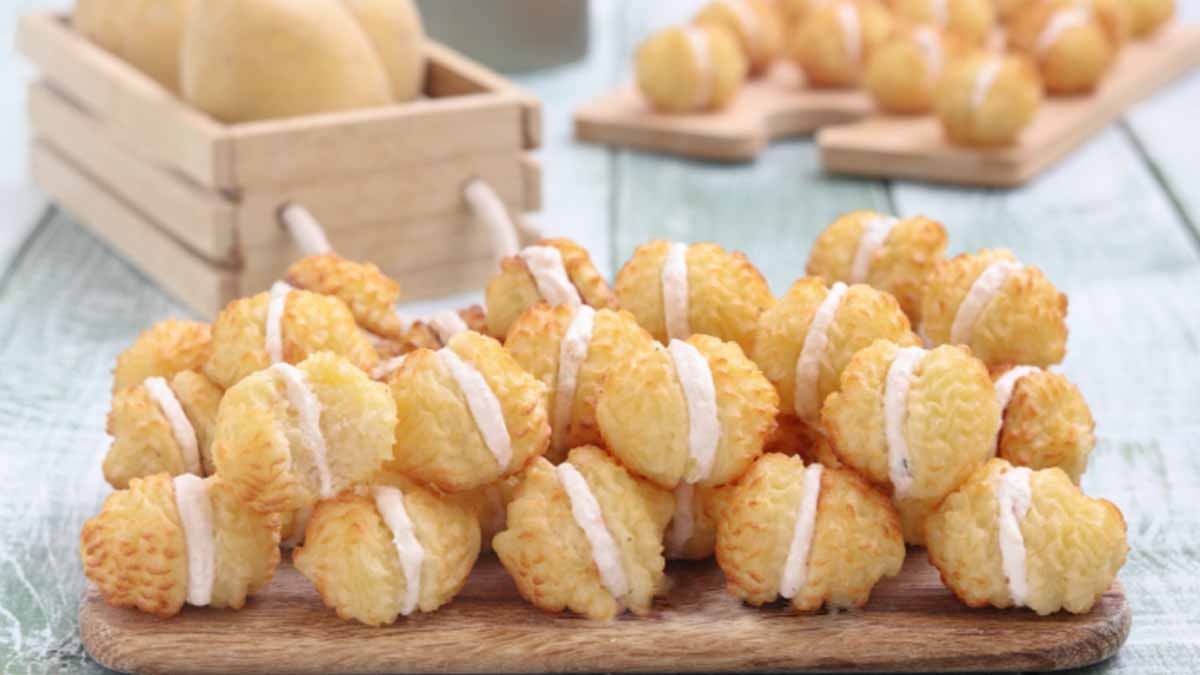 baisers de pommes de terre fourrés à la crème de thon