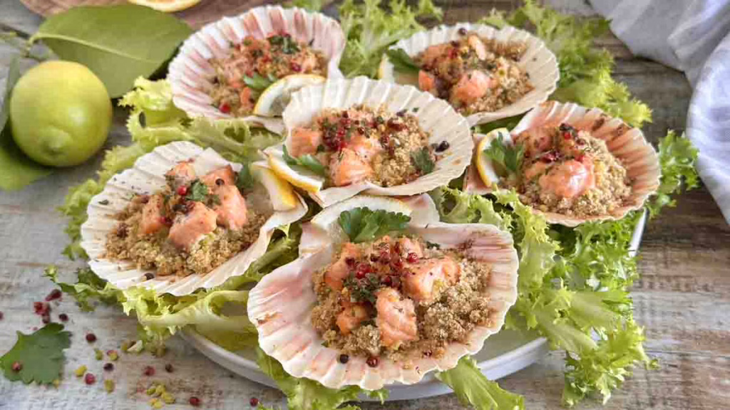 coquilles Saint-Jacques farcies au saumon et à la pistache