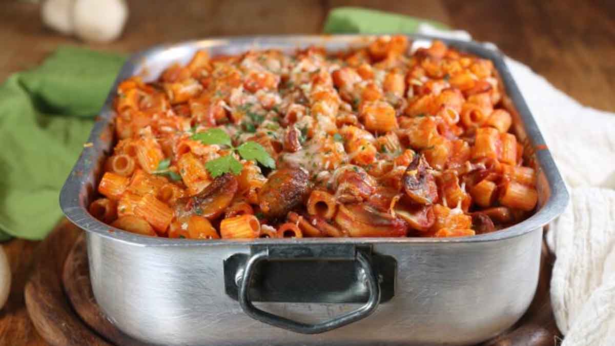 pâtes aux champignons de Paris à la sauce tomate