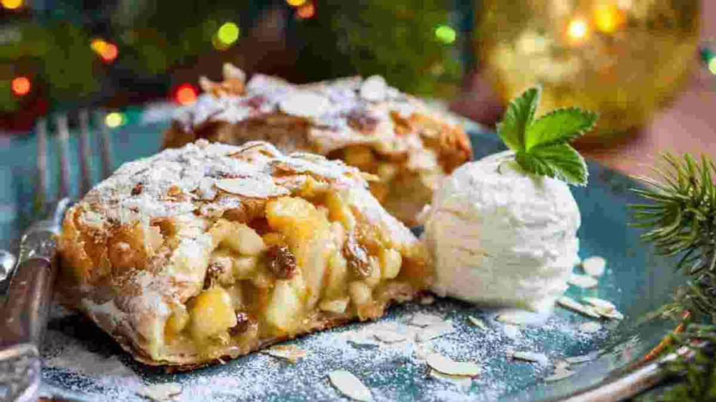 strudel accompagné de glace à la vanille
