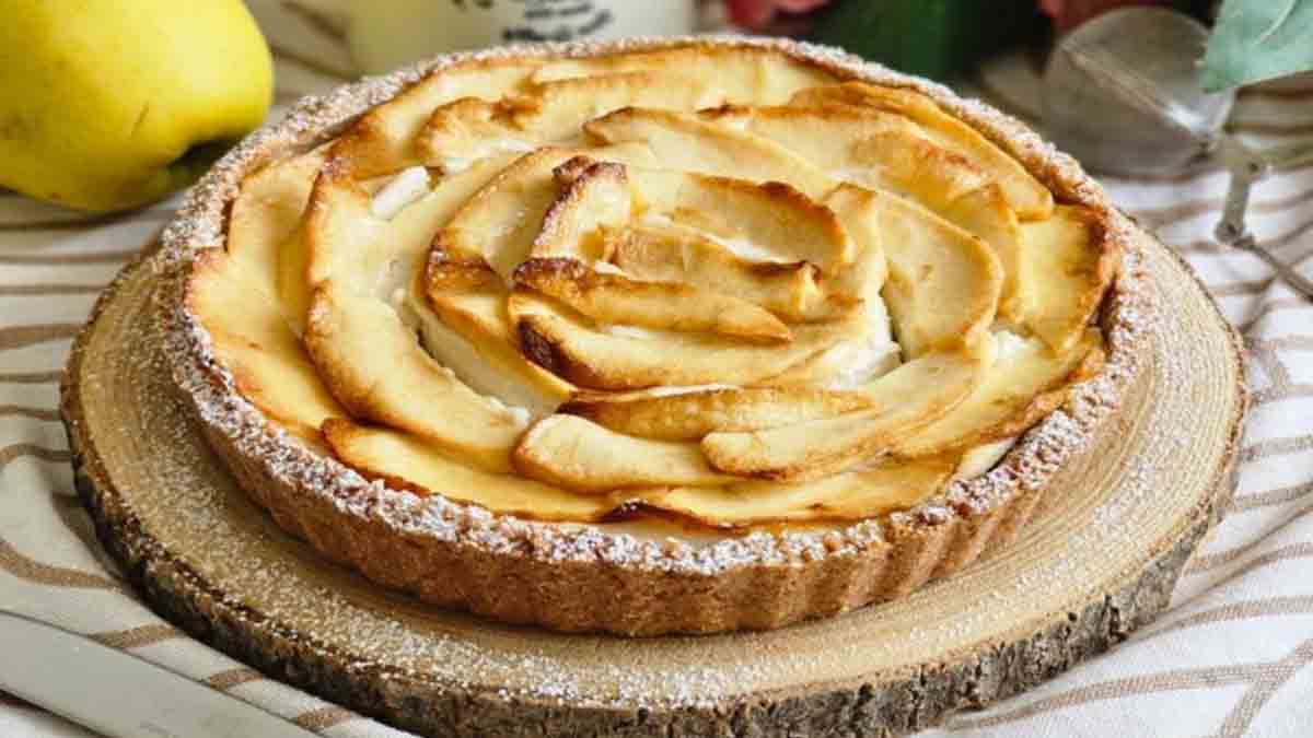 tarte fourrée à la crème de mascarpone et aux pommes