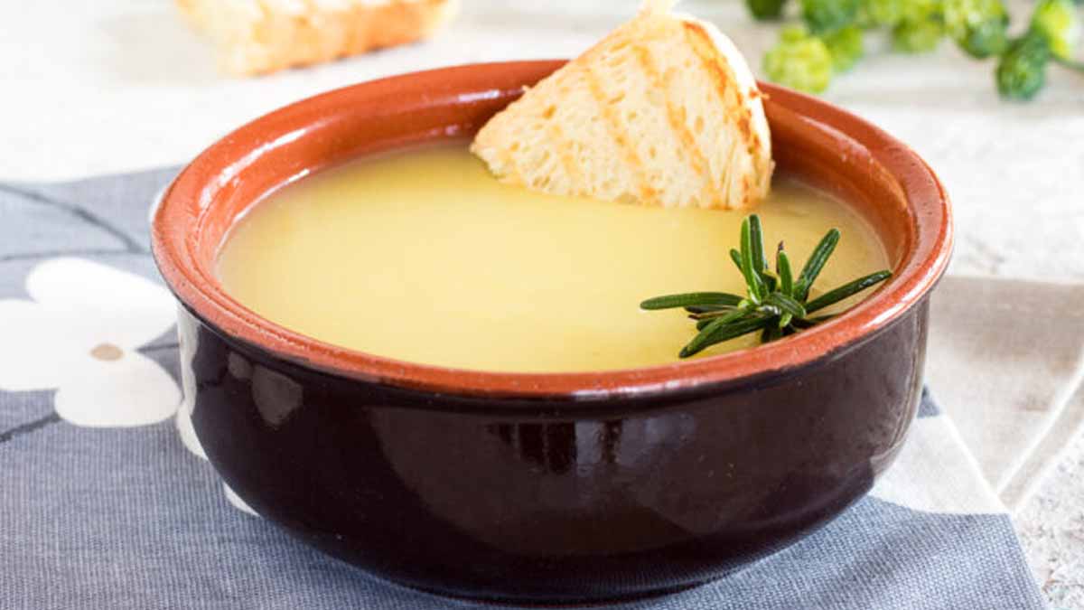velouté d’oignons et de pommes de terre
