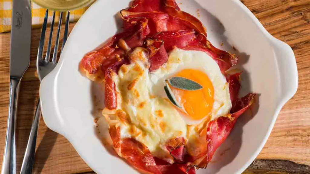 œufs et bacon à la cocotte
