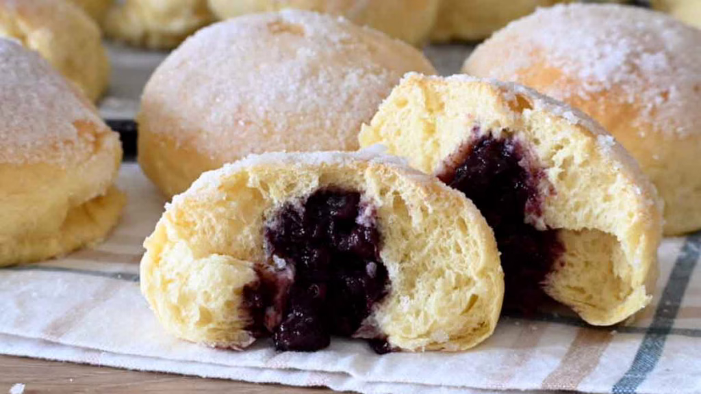 beignets à la confiture