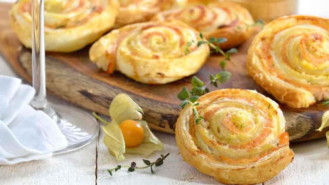 Roulés de pâte phyllo aux pommes: une collation super savoureuse et