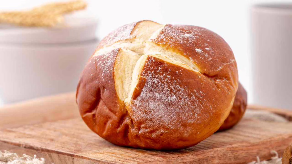 Je ne mets pas de farine, seulement des blancs d'œufs : ces brioches sont irrésistibles, alliant douceur et saveur pour un matin gourmand et léger.