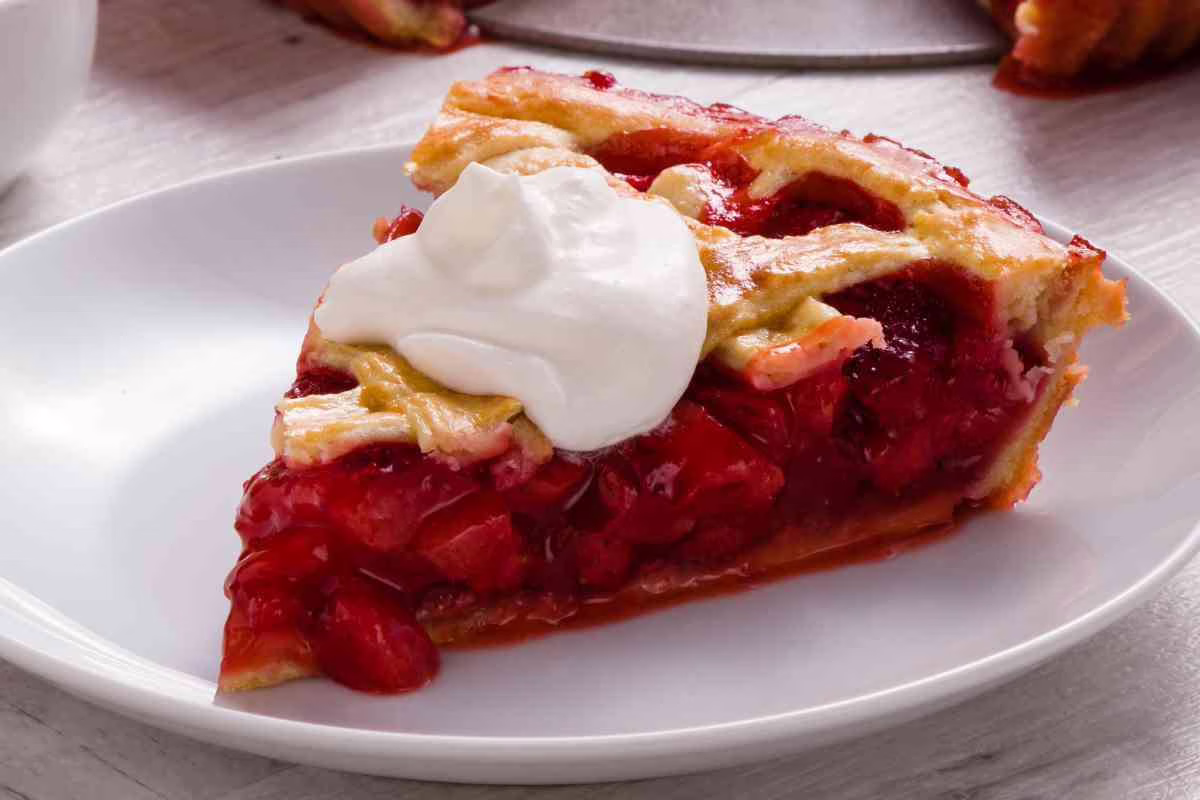 La douceur du dimanche, sans stress comme le disait ma grand-mère : tarte aux fraises pour un succès assuré.