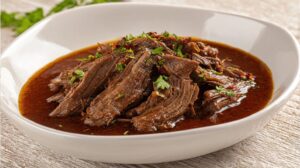 Voici un bœuf mijoté qui se défend tout seul après 4h de cuisson