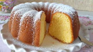 Ciambellone sans balance avec un simple verre doseur la technique géniale pour un gâteau moelleux du dimanche