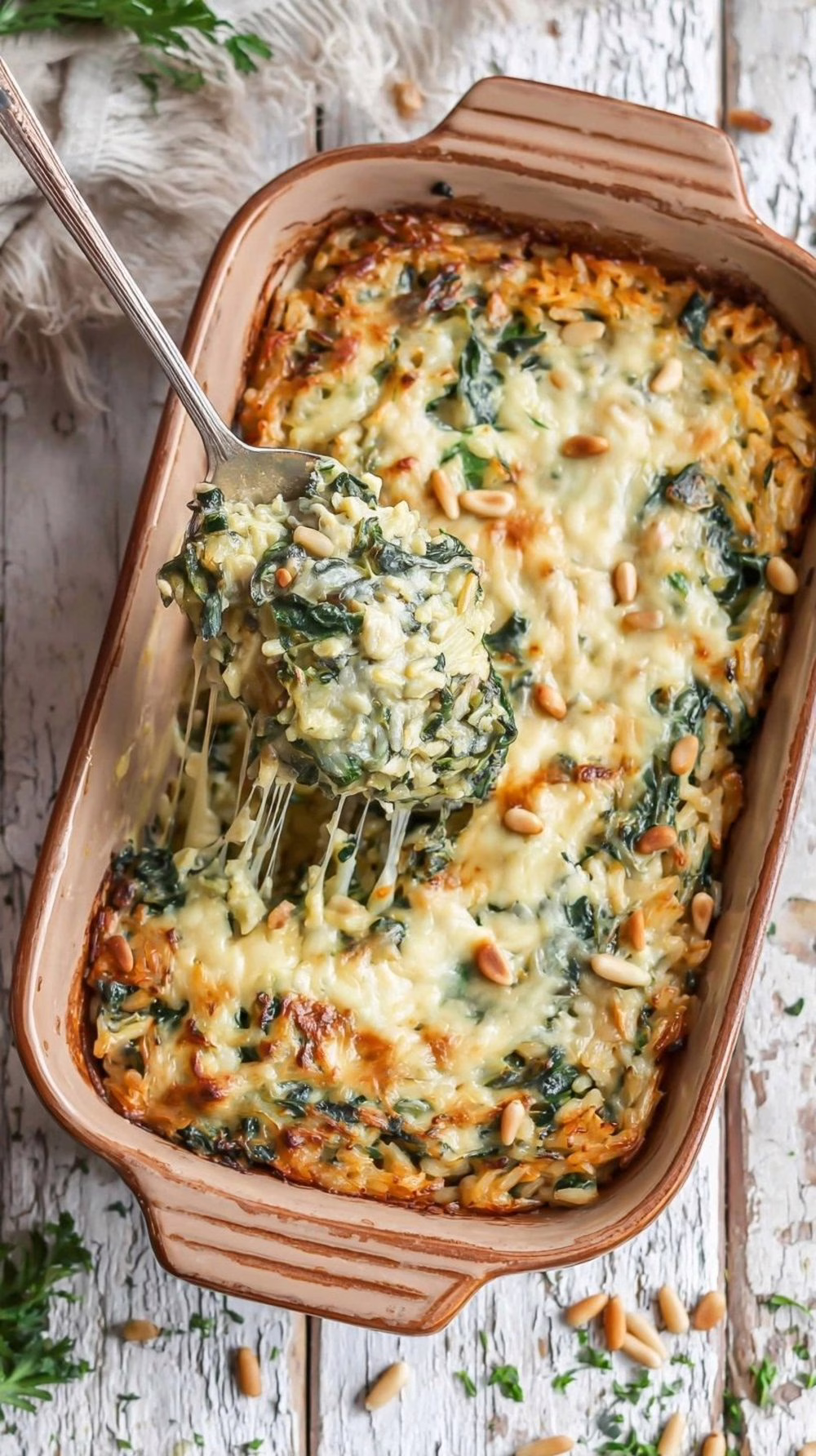 Gratin de riz aux épinards fondant et réconfortant le plat unique parfait du dimanche