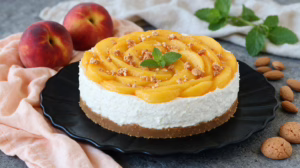Cheesecake aux pêches fraîches et amaretti le dessert d'été qui fait craquer tout le monde